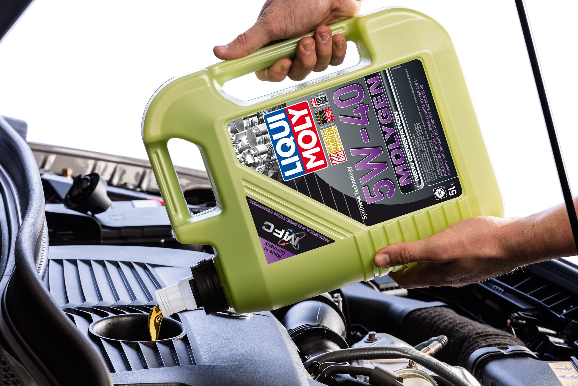 Liqui Moly 8566 Molygen New Generation 5W40 Engine Oil - In Use